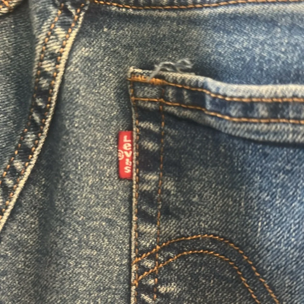 Levi's Wedgie Straight Denim Jeans - Picture 7 of 11